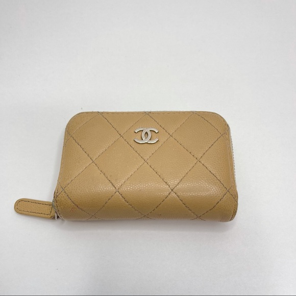 CHANEL Quilted Zip Around Coin Purse - Picture 14 of 16